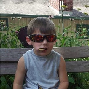 Meet your Posher, Levi